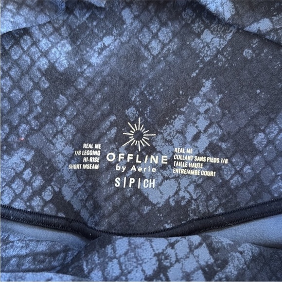 Aerie OFFLINE Size Small Real Me 7/8 High Rise Blue Snake Print Leggings. - Picture 5 of 5